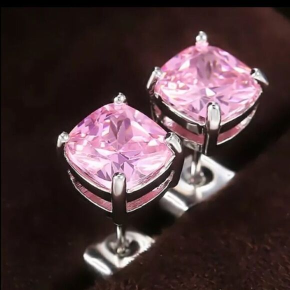 The Minimalist Pink Stud earrings in silver and cubic zirconia - Picture 2 of 5